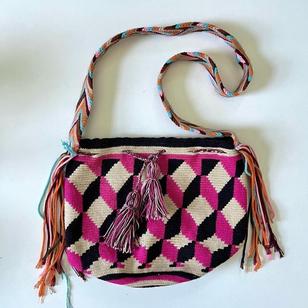 Vintage Woven Bag With Fringe Detail - Picture 2 of 7